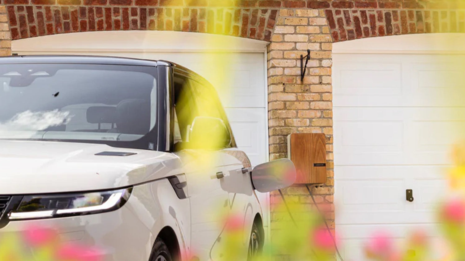 UK plug-in hybrid motorists waste £70.9 million annually by not utilising home chargers and smart electricity tariffs